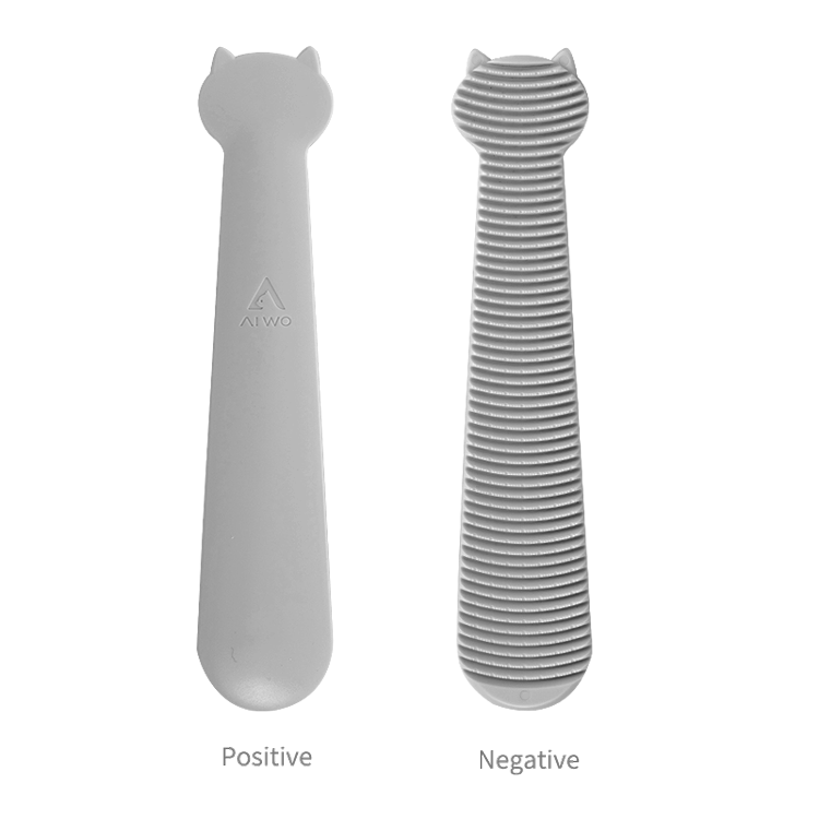 Soft-Tip Pet Grooming Brush